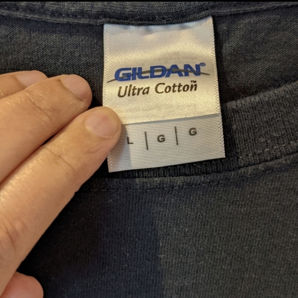 Graphic Cotton T-shirts Size Large (4) - Picture 6 of 11